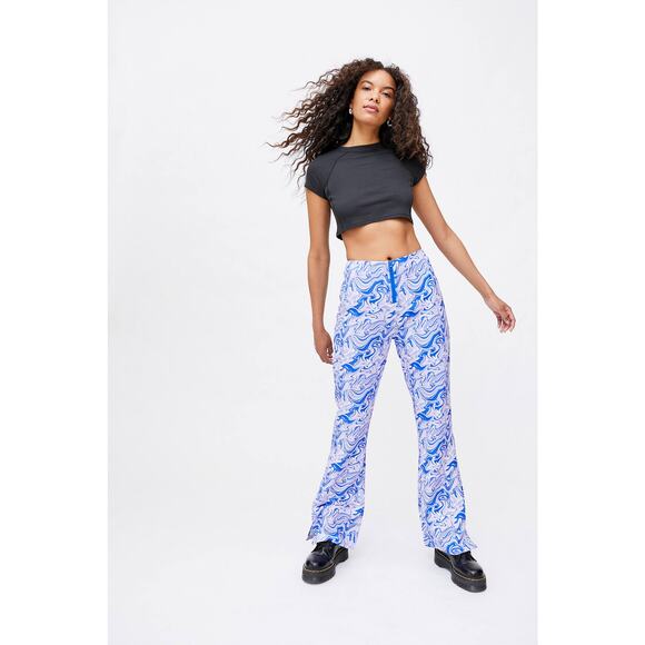 New Urban Outfitters Hosbjerg Adele Printed Flare Pant $208 LARGE  Purple Liquid - Picture 2 of 9